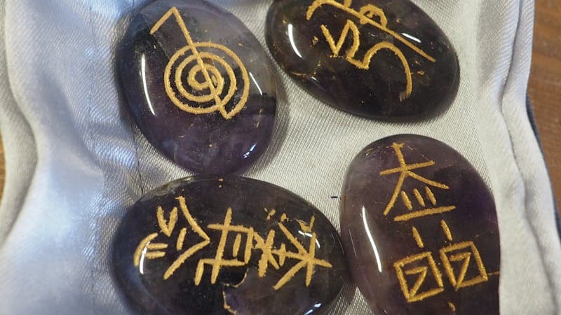 Jeu de Runes Futhark en Pierre